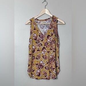 Floral tank top large